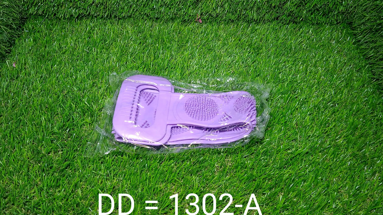 Silicone scrubber for deep skin cleaning Silicone scrubber for deep skin cleaning
